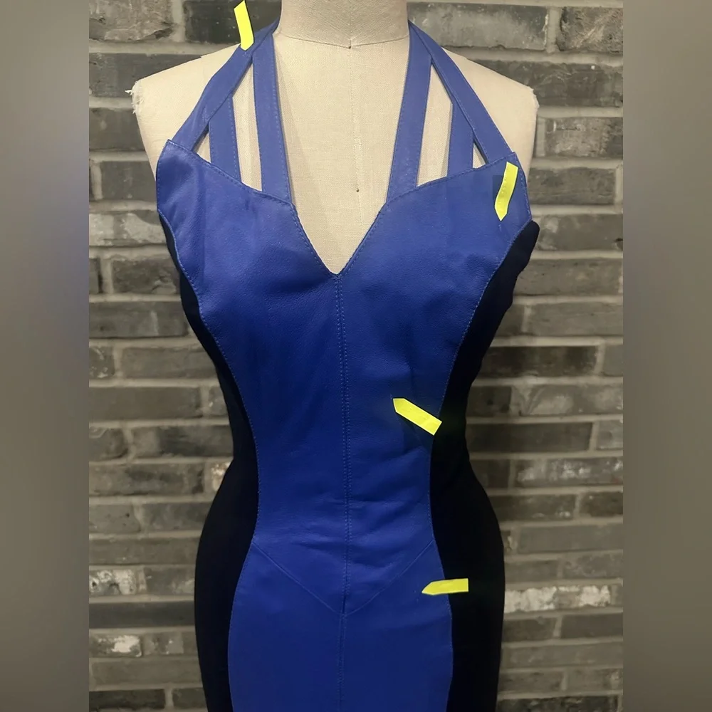 New Wilson Blue Leather and Black Lycra Dress. - Picture 8 of 14